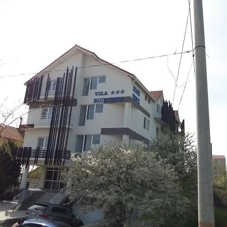 Hotel Blue Wave à Năvodari Extérieur photo
